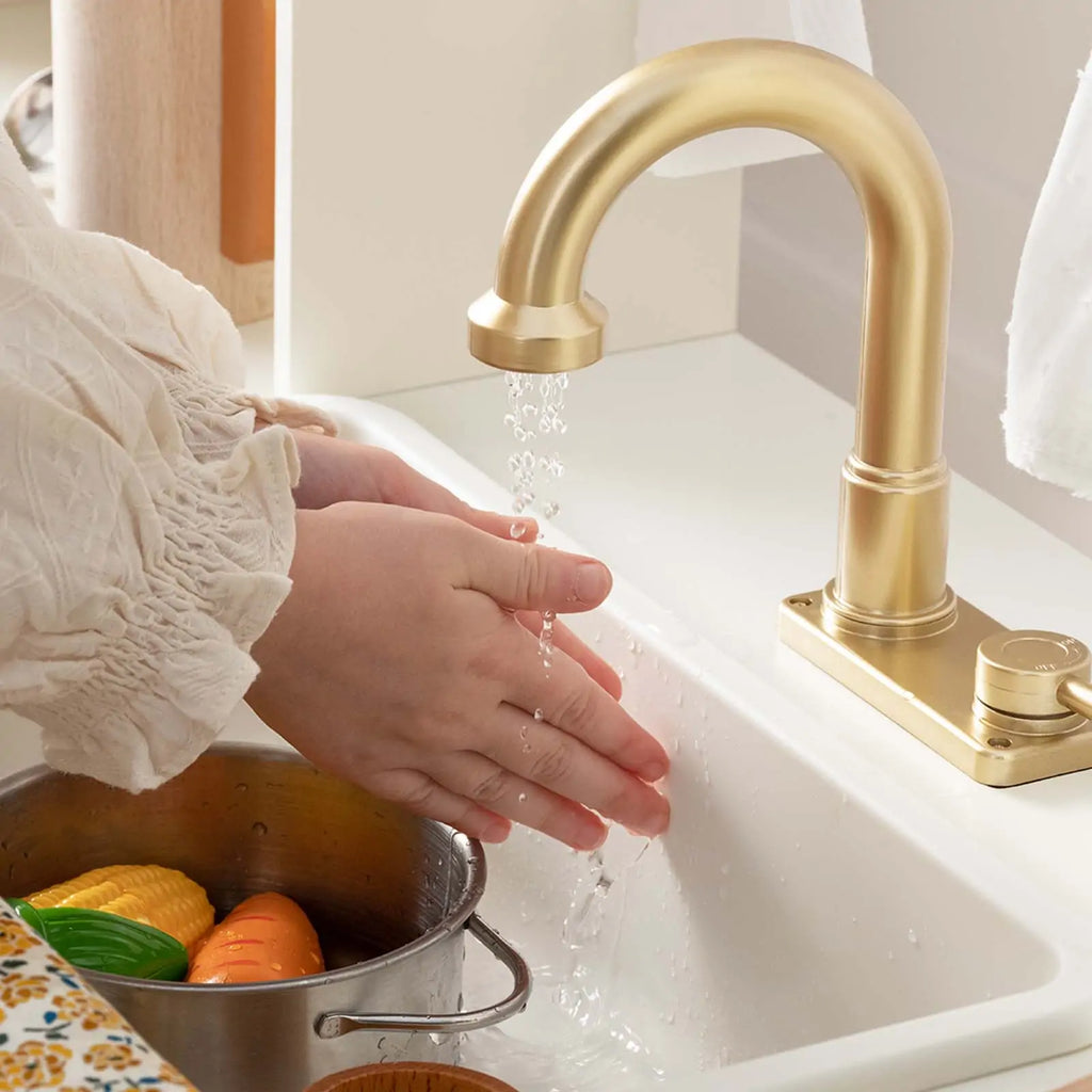 Play Kitchen With Running Water
