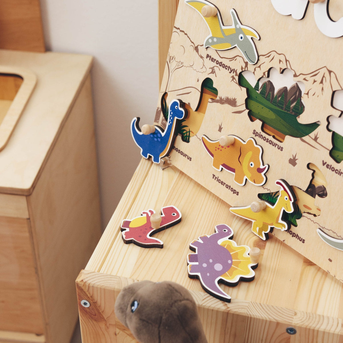Dinosaurs Name Board (B2B)